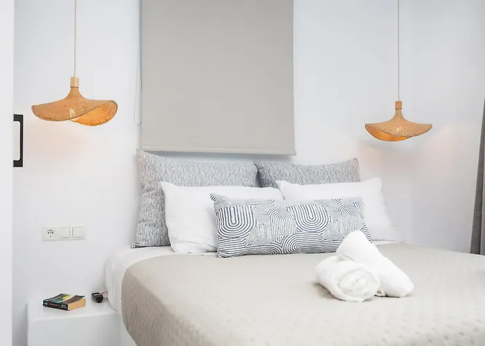 Acroyalos アパート